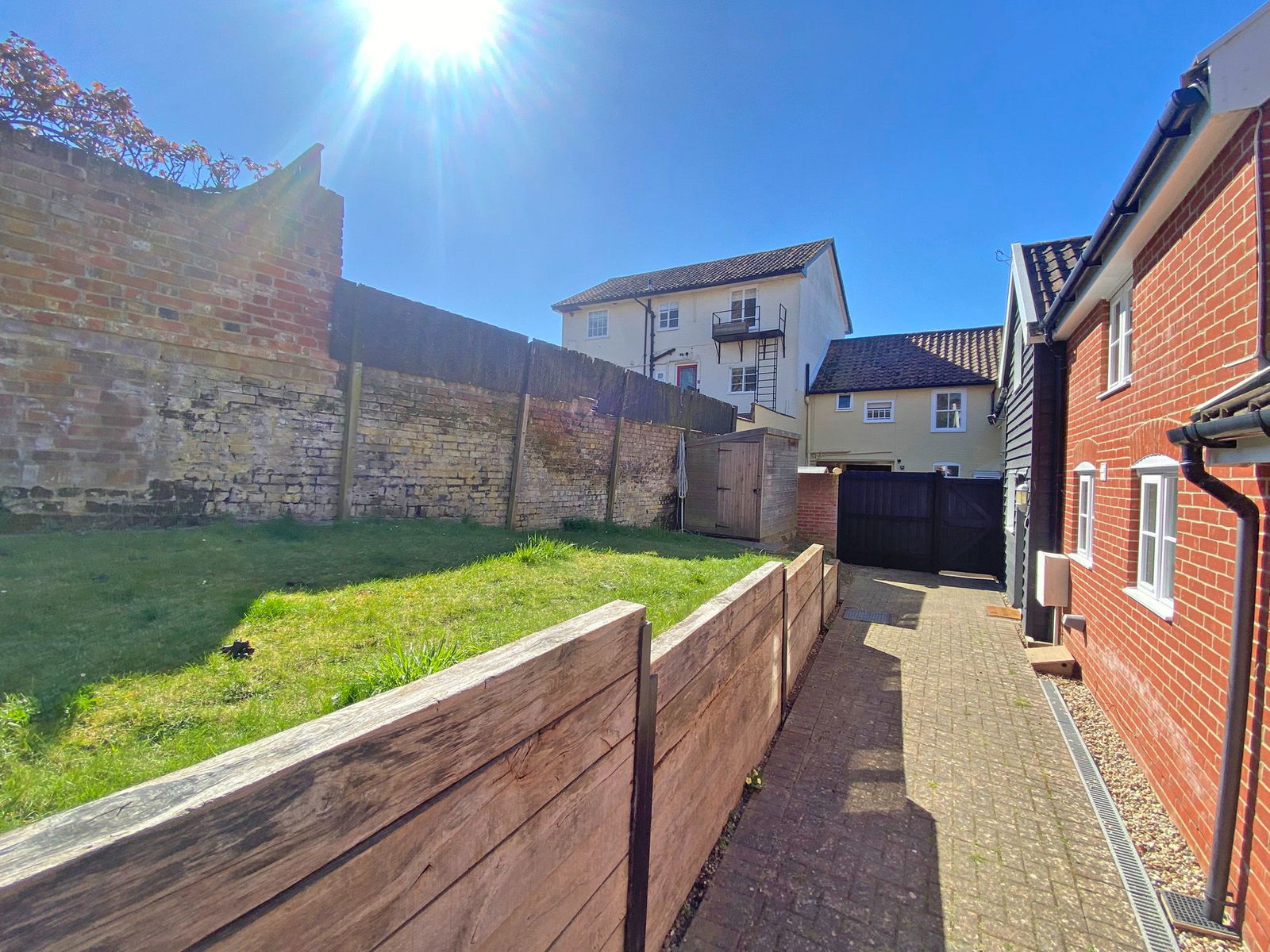 Market Hill, Framlingham, Suffolk property photo