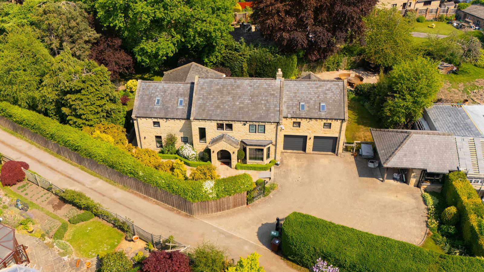 Midway, Pinfold Lane, Mirfield, WF14